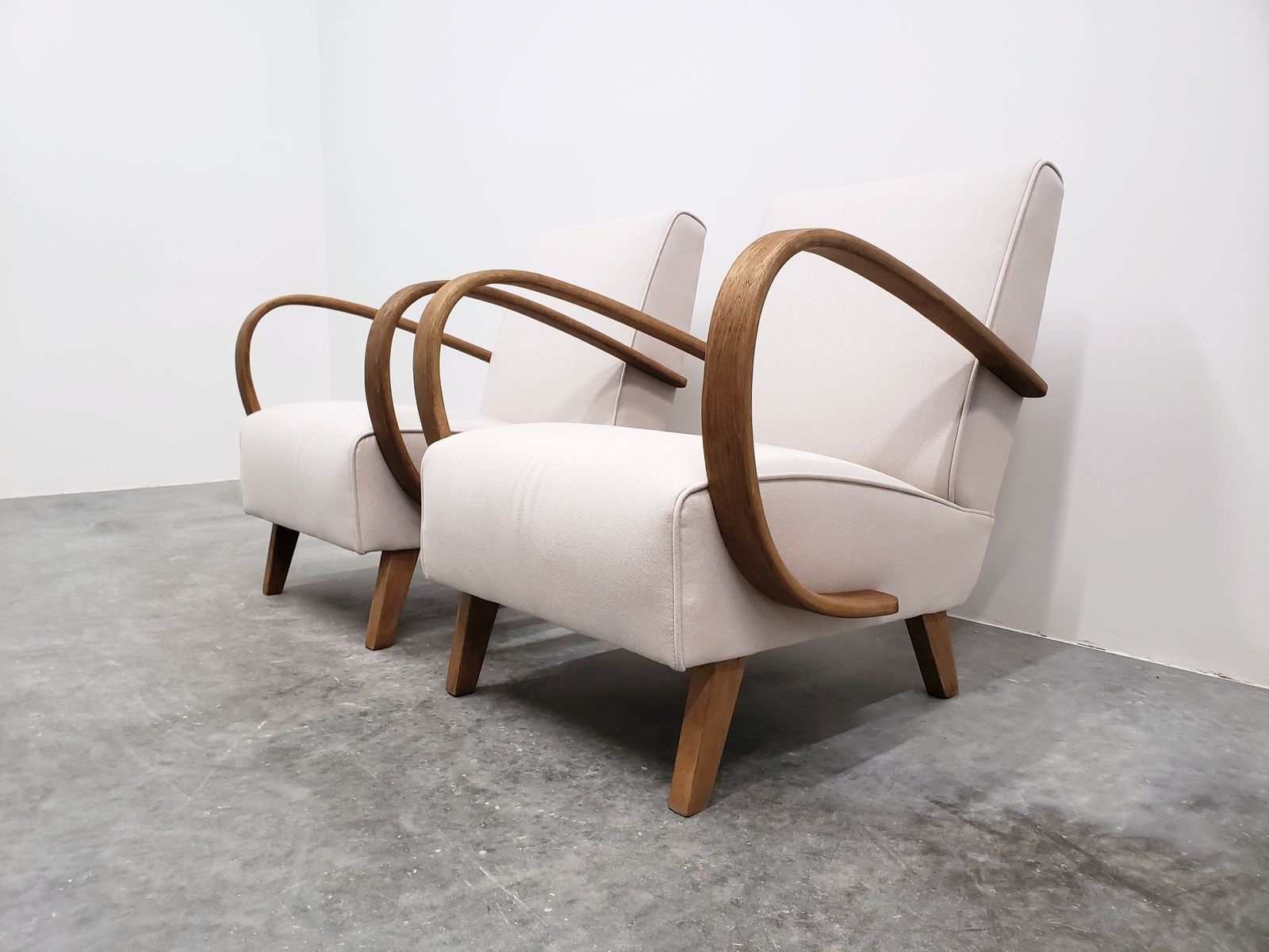 1930 Jindrich Halabala Bentwood Armchair In Beige photo Furniture