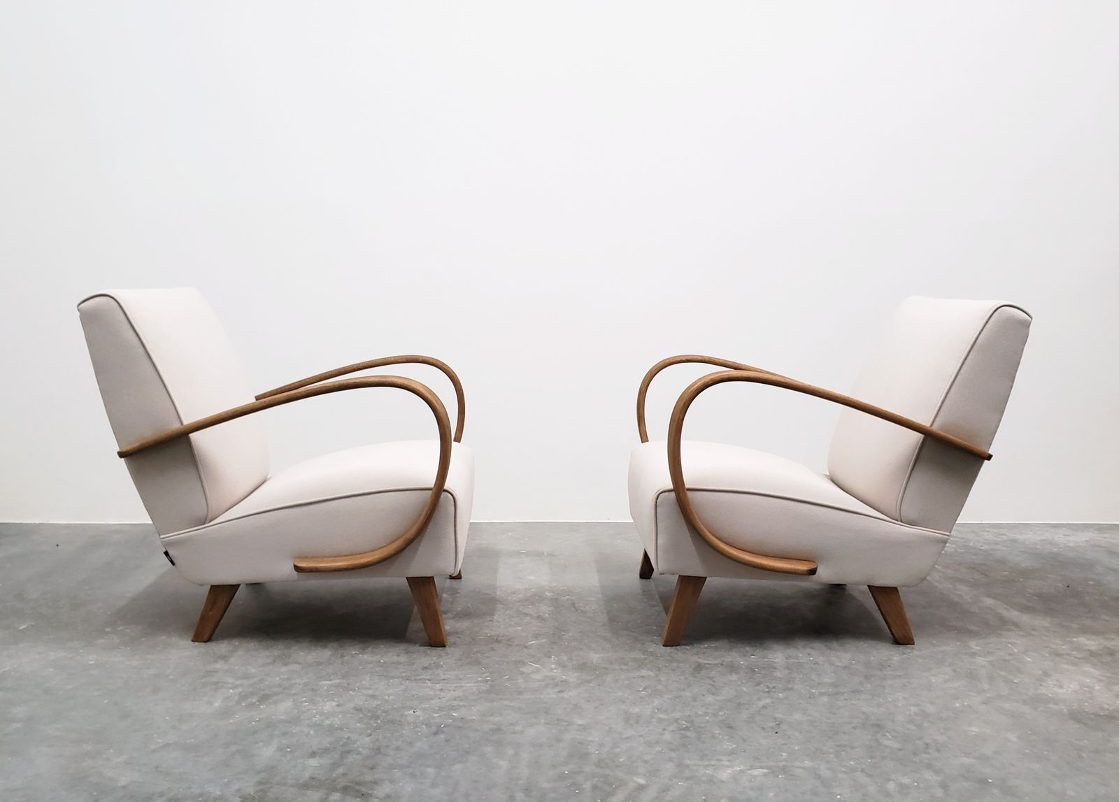 Set Of Two   1930 Jindrich Halabala Bentwood Armchairs In Beige photo buy