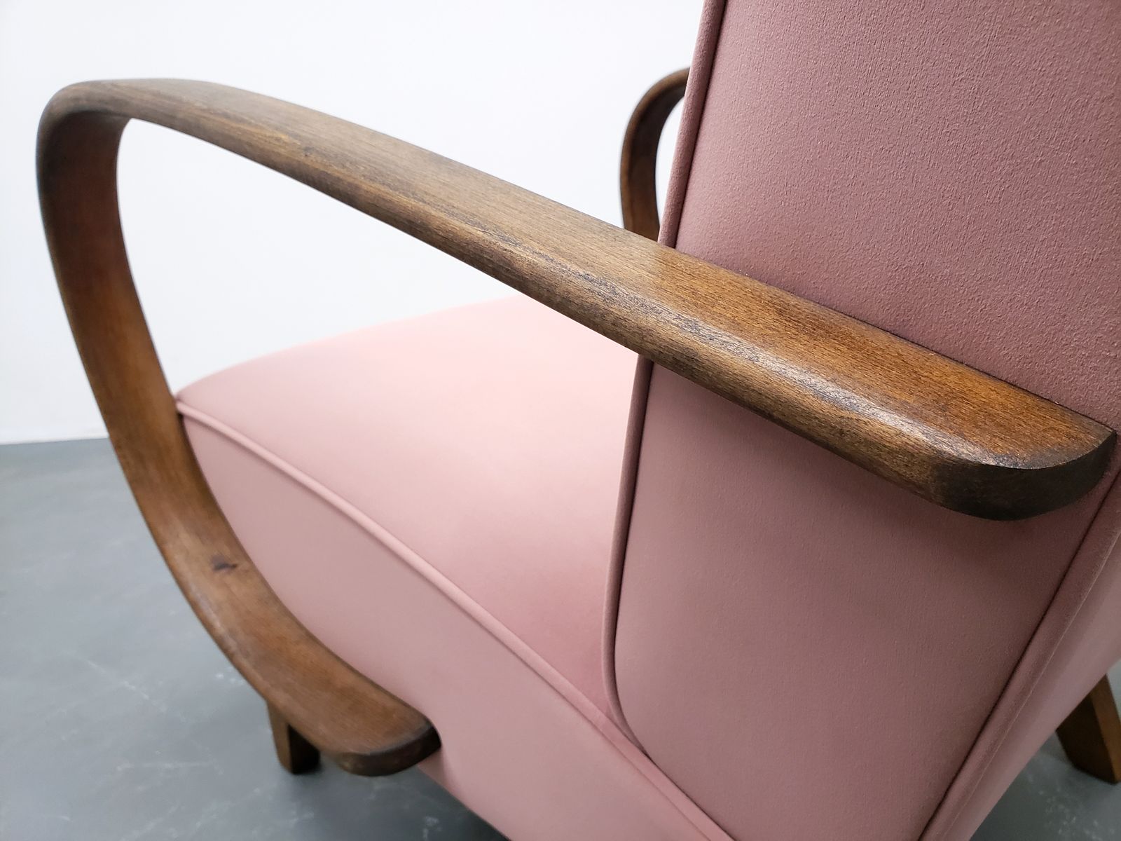 1930 Jindrich Halabala Bentwood Armchair In Dusty Rose Pink Velvet photo Furniture