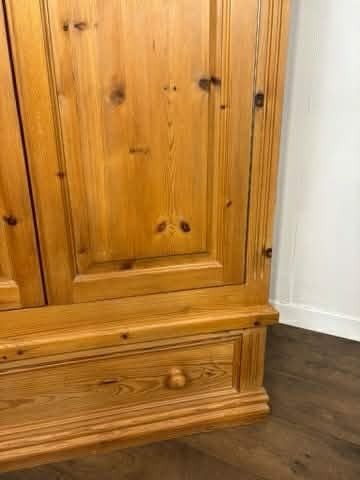 photo furniture Modern Pine Double Wardrobe, 21st Century
