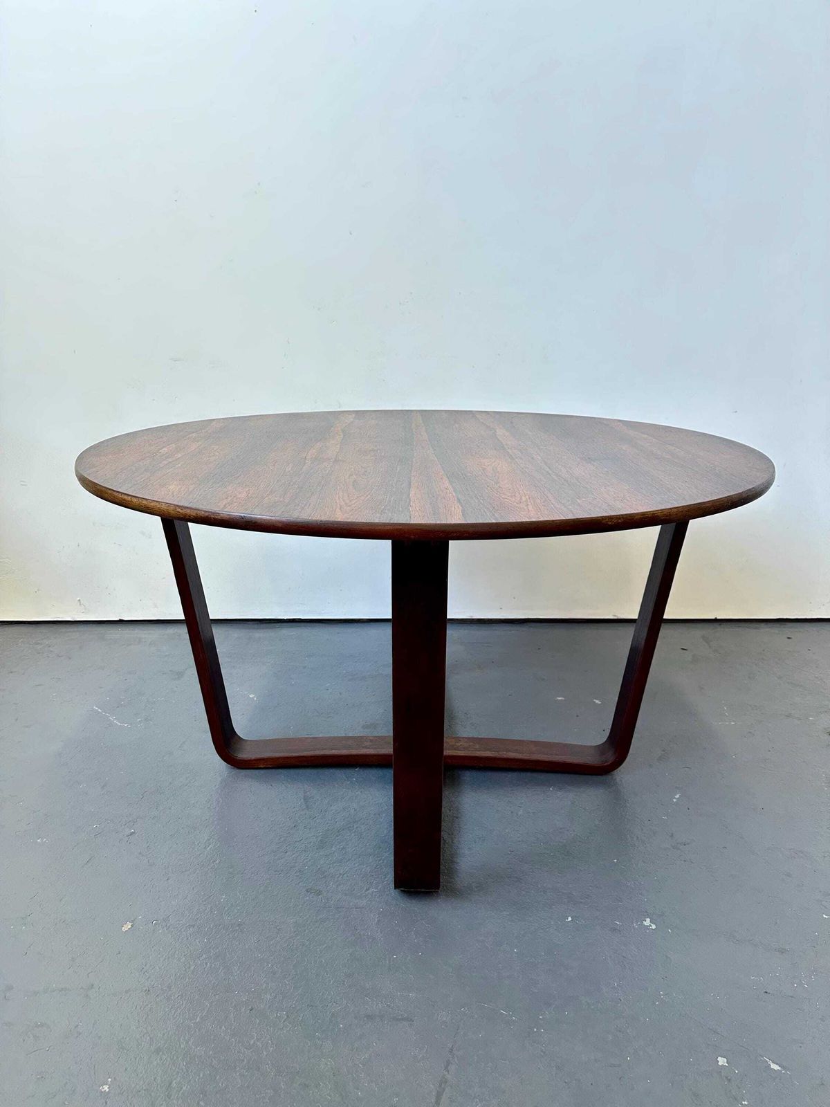 880.0 Vintage 1950s Gordon Russell Heals Rosewood Dining Table. Danish Plywood Mid Century Retro photo