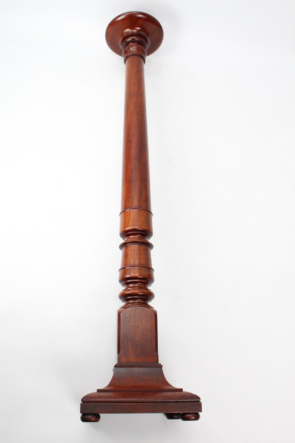 photo vinterior Tall Victorian Mahogany Torchere