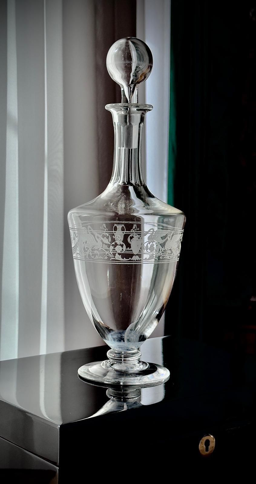French Baccarat Cognac Decanter With Swan Engraving, 1920s photo 205.0