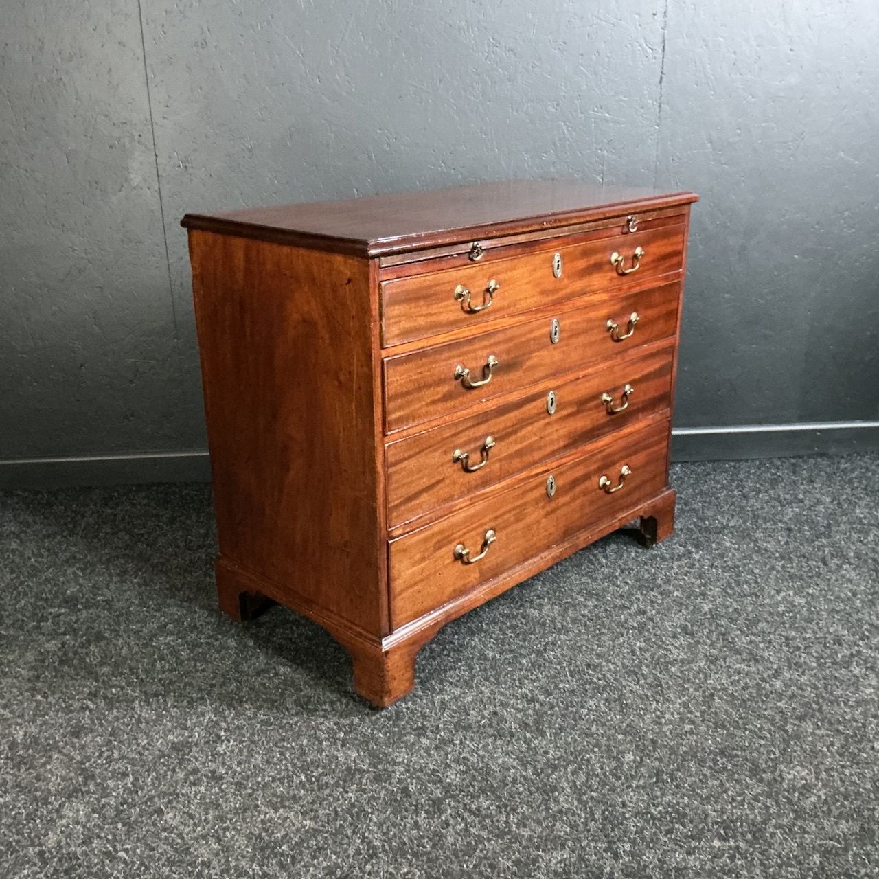 Georgian Mahogany Chest, 1700s