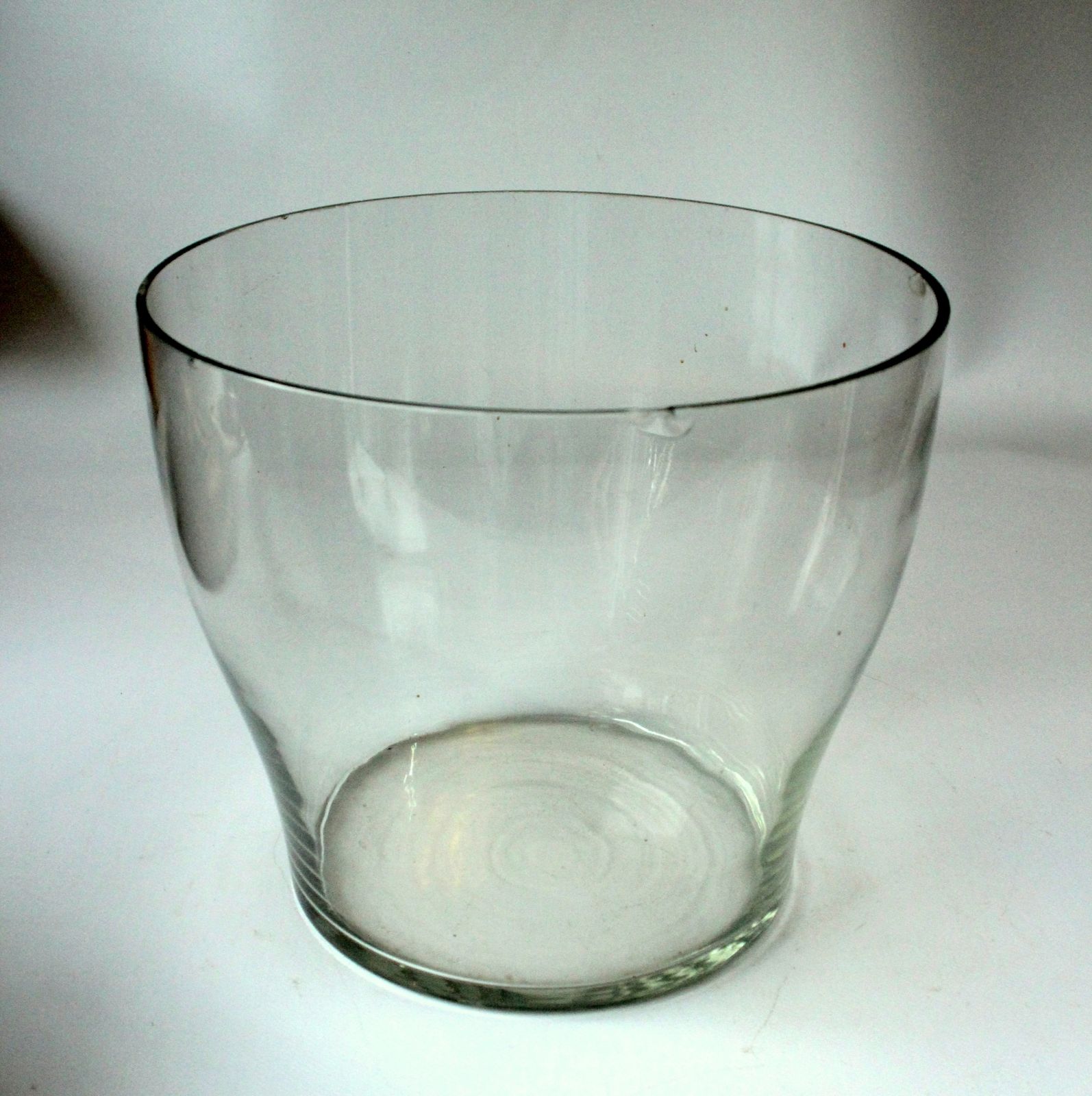 Art Nouveau Brass Punch Bowl With A Glass Insert   Made By Böhme + Hennen Dresden/Germany In The 1900s photo vinterior