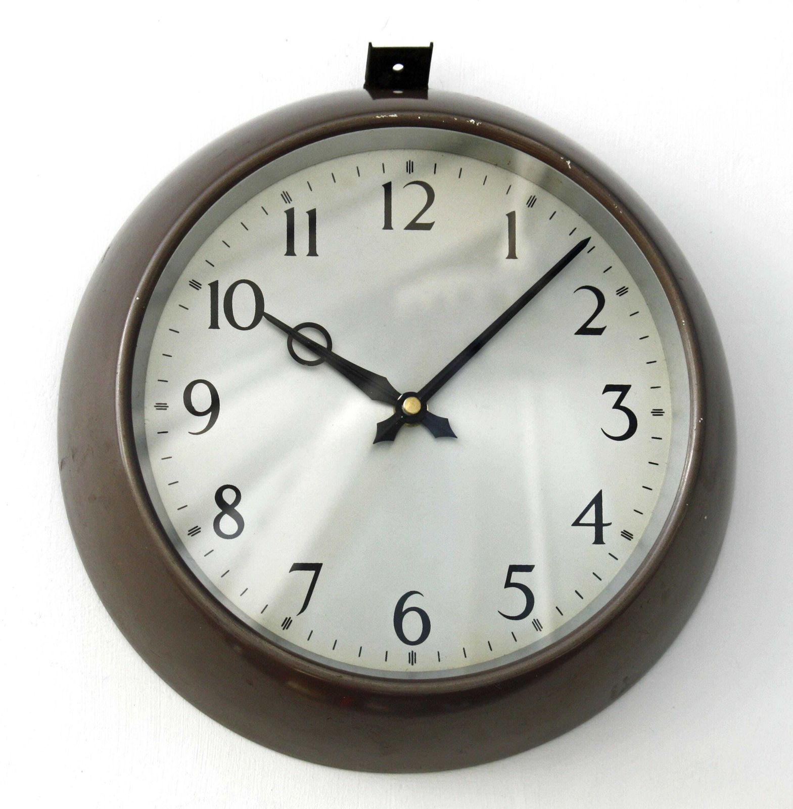 Vintage Industrial Style Wall Clock   28cm F W Elliott Retro Clock Mid Century Clock Metal Gift Off The Wall Clocks