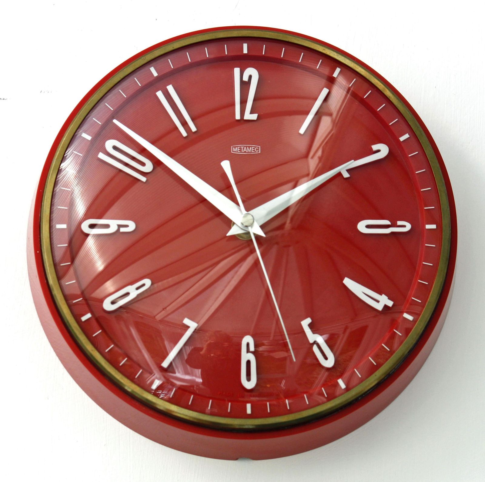 Vintage Metamec Wall Clock   22cm Red Retro Mid Century Clock Gift Kitchen Clock Off The Wall Clocks photo furniture