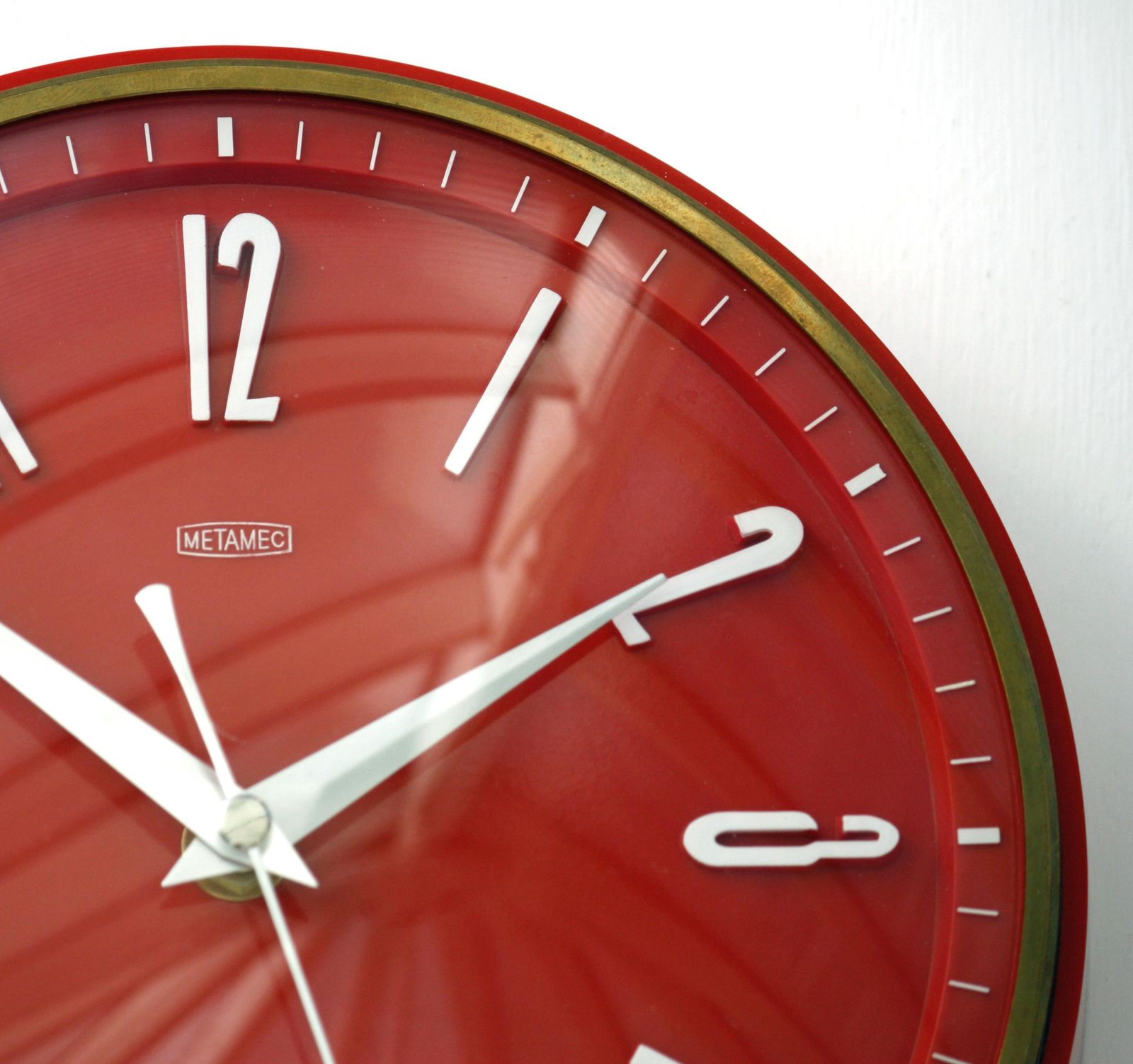 Vintage Metamec Wall Clock   22cm Red Retro Mid Century Clock Gift Kitchen Clock Off The Wall Clocks photo for sale
