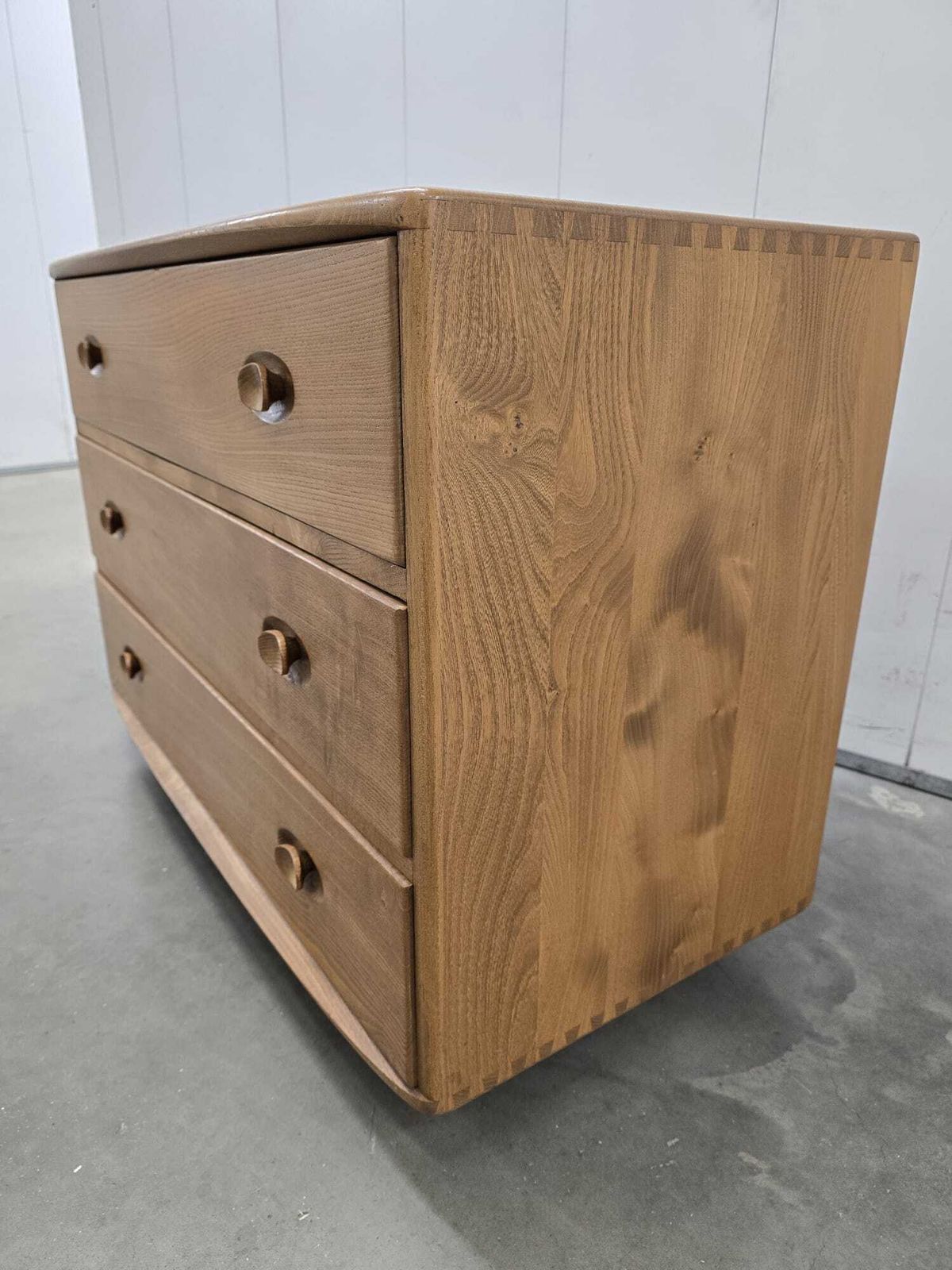 Ercol Windsor Chest Of Drawers photo buy