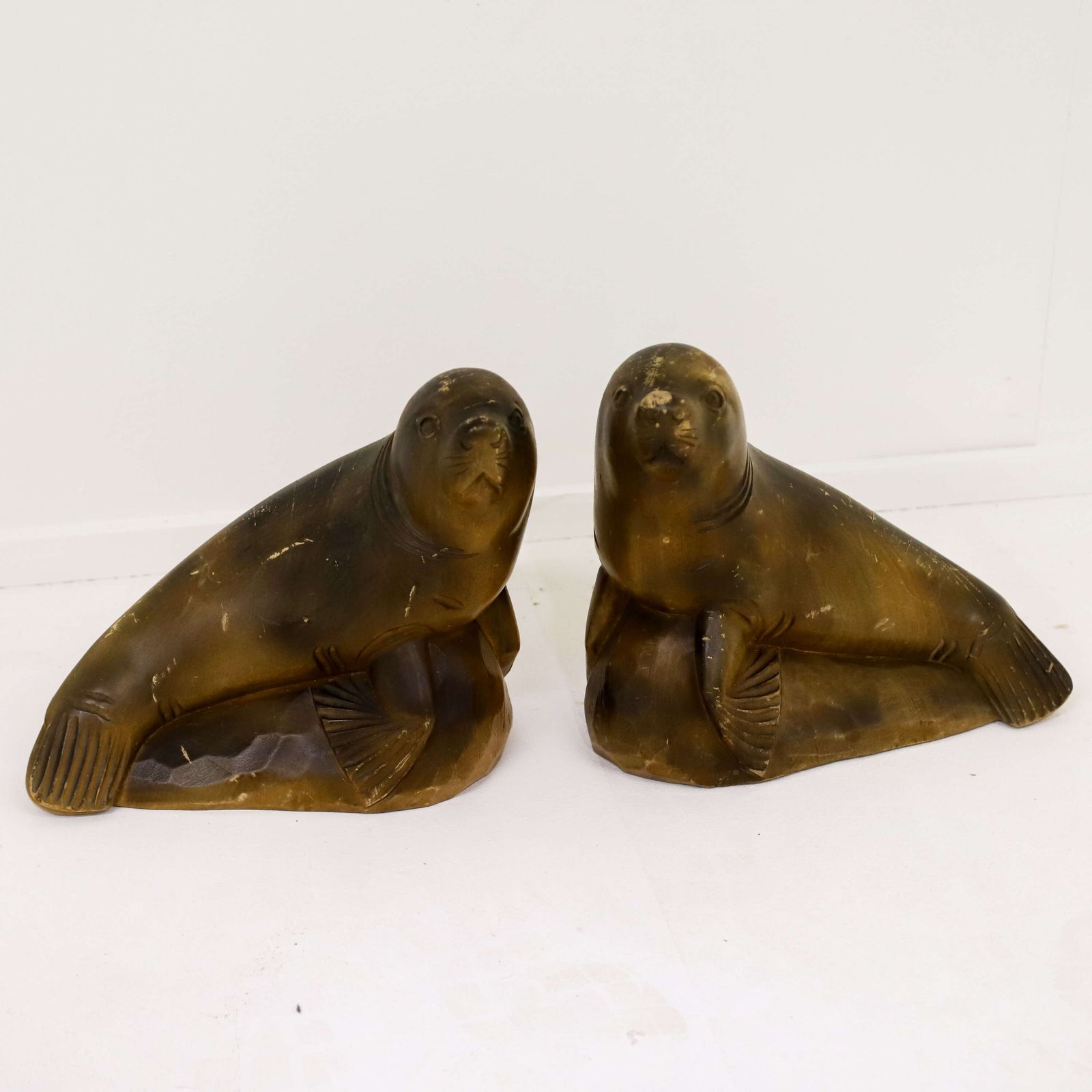 Highly Decorative Pair Of Mid‑Century Seal Sculptures   1950s Carved Figures photo 250.0
