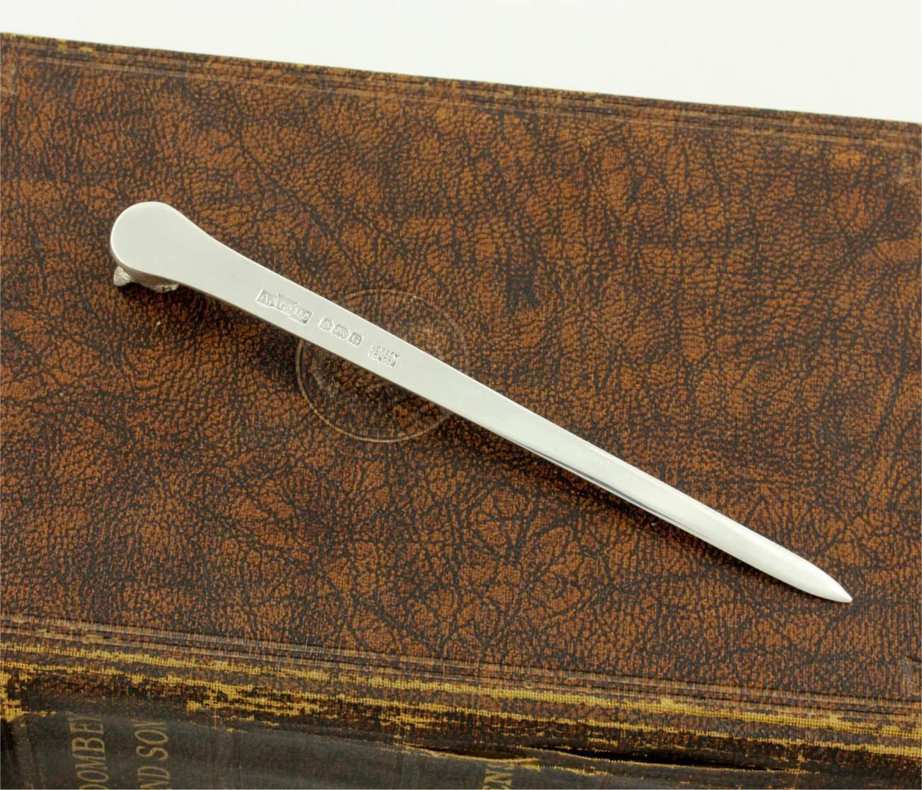 photo furniture Antique Asprey Fox Head Silver Letter Opener. Paper Knife. Page Turner.