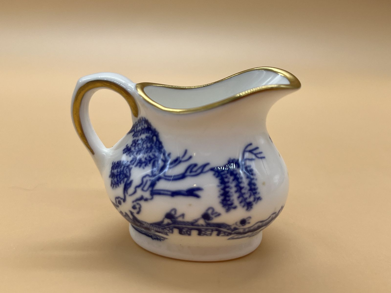 Coalport China Blue Willow Miniature Display Tea Set. Teapot, Creamer, Sugar, Tea Cup, Saucer & Side Plate Trio. photo buy