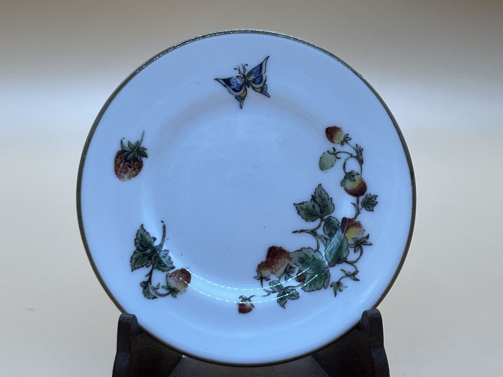 photo furniture Coalport China Strawberry Miniature 8 Piece Display Tea Set. Teapot, Creamer, Sugar & 1 Trio.