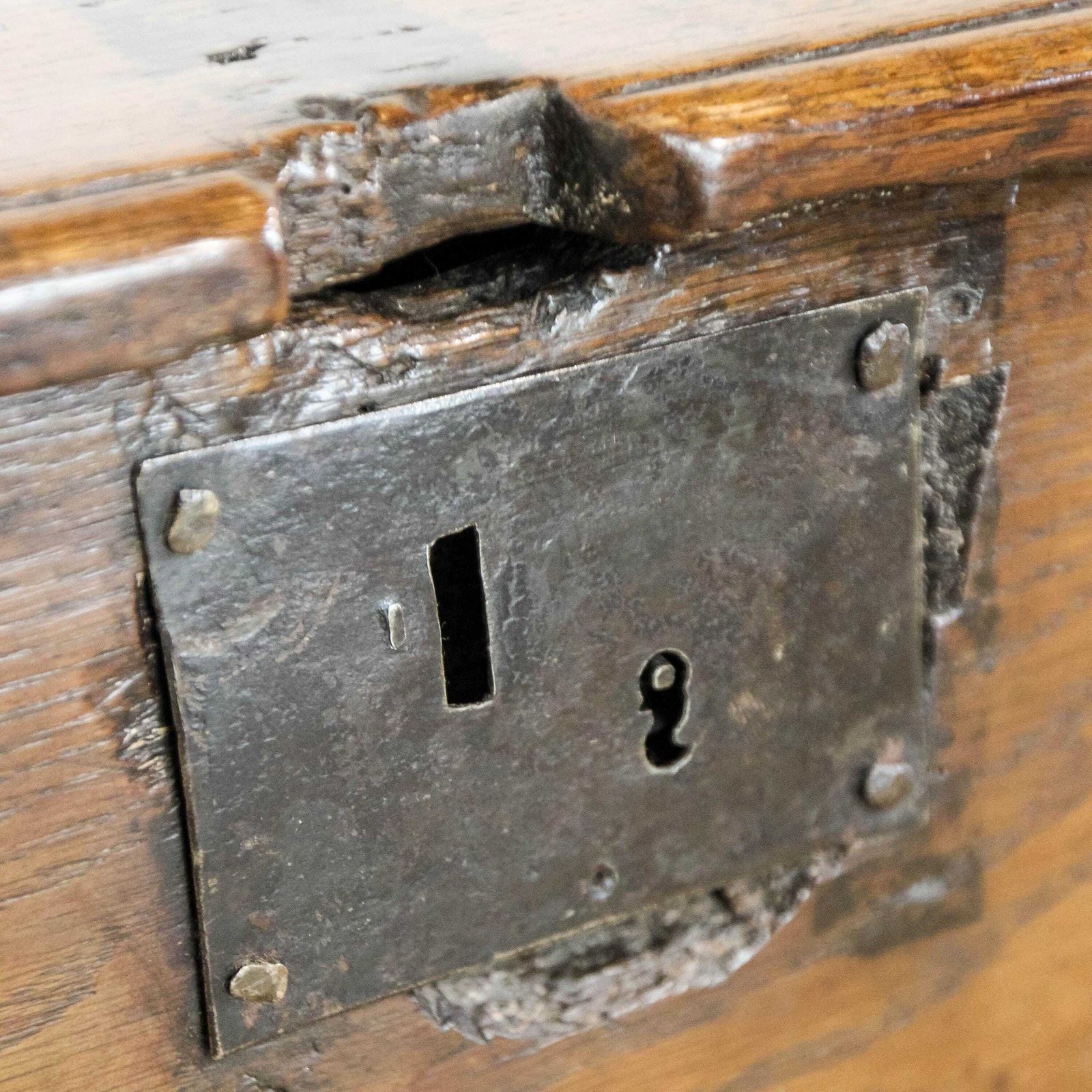 695.0 Antique Oak Sword Chest | Antique Furniture | Antique Trunk | Antique Storage | Antique Blanket Box | Welsh Antique photo