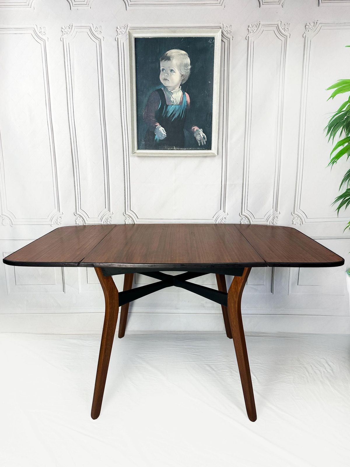Mid Century Butterfly Dining Table With Four Reupholstered Butterfly Chairs From G Plan, United Kingdom, 1950s photo 1450.0