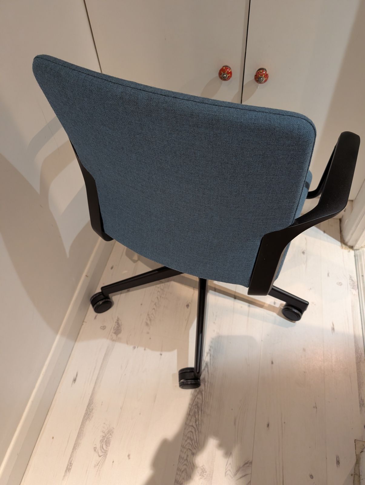 Upholstered Quadrifoglio Desk Chair photo furniture