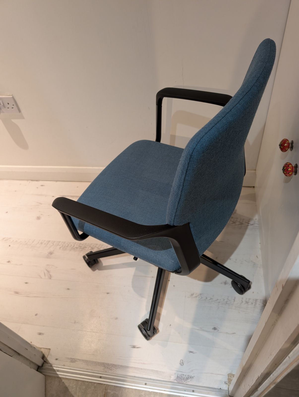 Upholstered Quadrifoglio Desk Chair photo Furniture