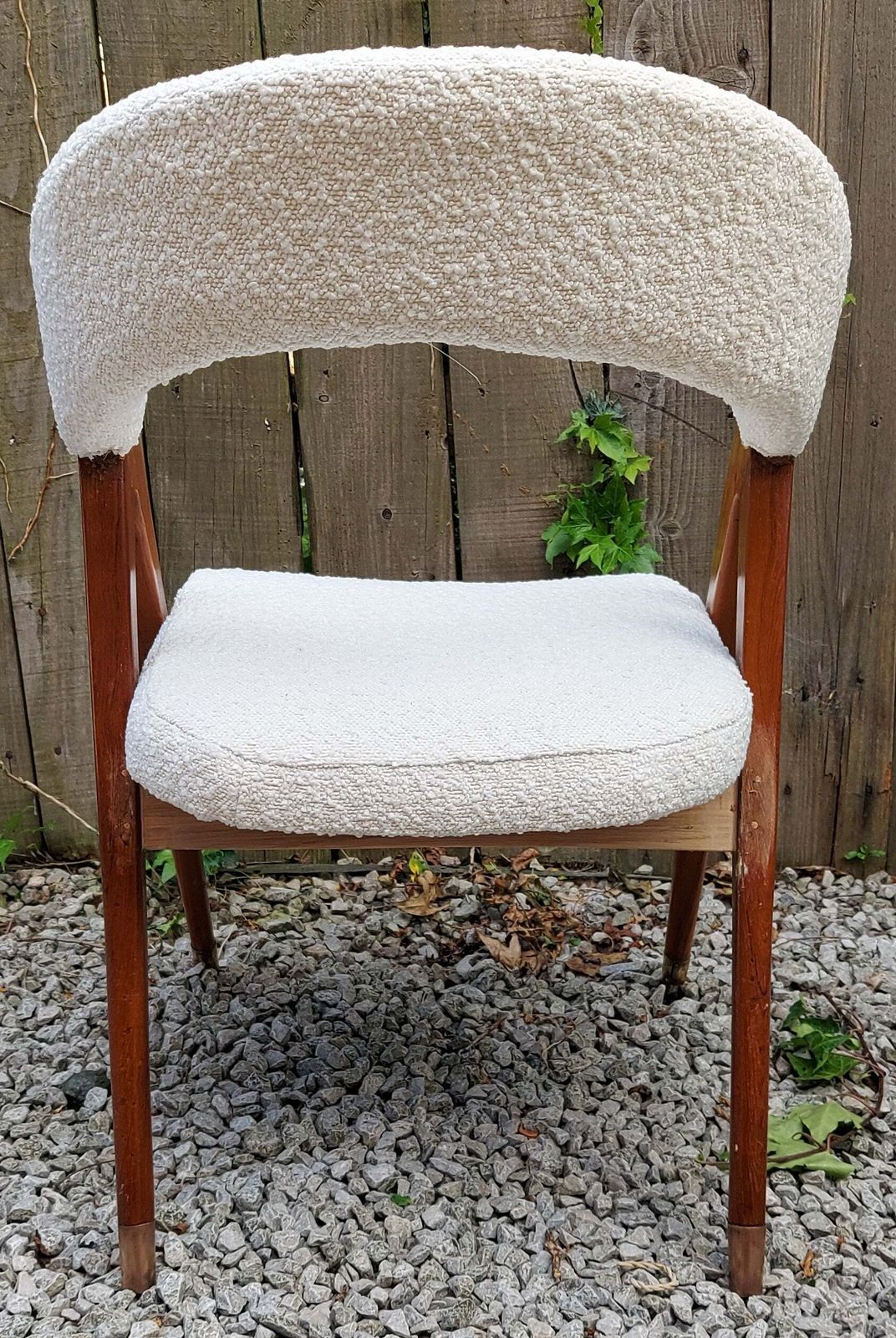 Mid Century Modern Newly Upholstered Ivory Boucle Scissor Leg Chair photo for sale