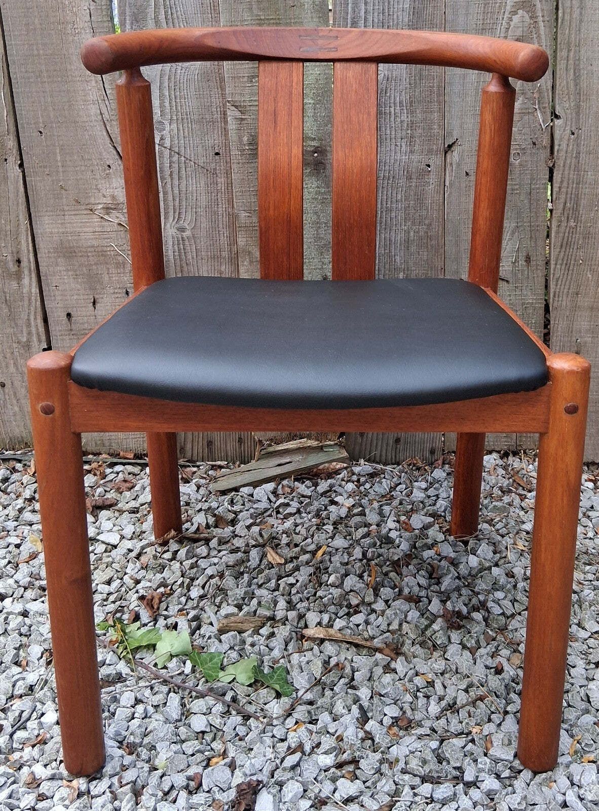 photo vintage Mid Century Modern 6 Dining Chairs Hans Frydendal 'Cleopatra' For Boltinge