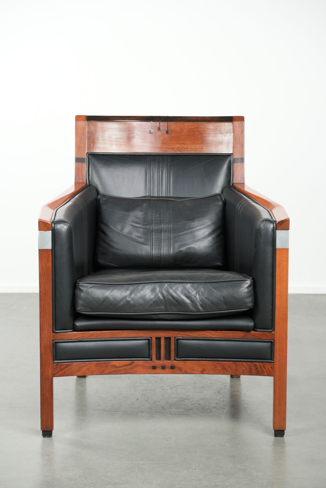 In Good Condition Black Leather Art Deco Schuitema Design Armchair From The Decoforma Series photo furniture