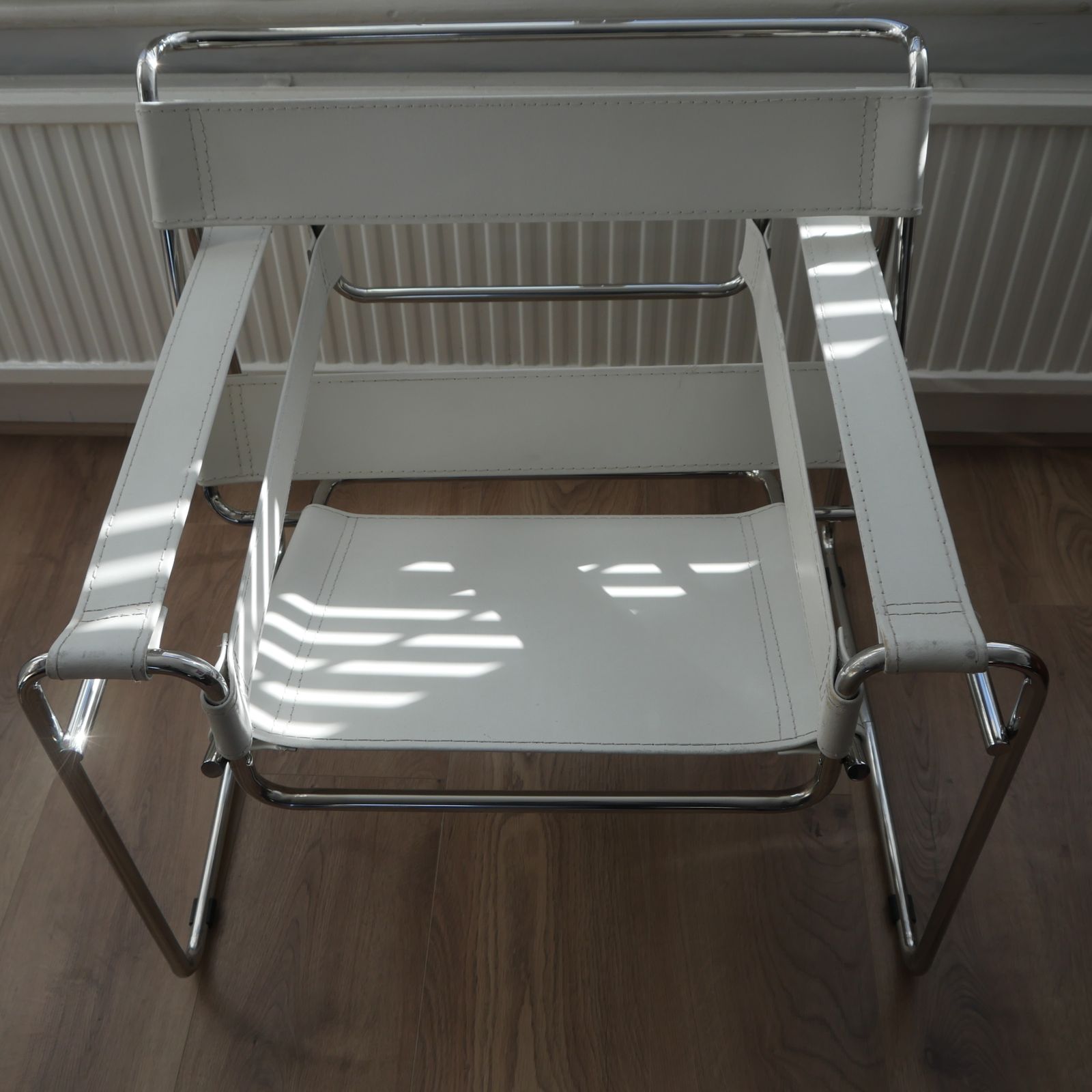 photo furniture Italian 1990s Wassily B3 Style Chair – White & Chrome – Bauhaus / Marcel Breuer