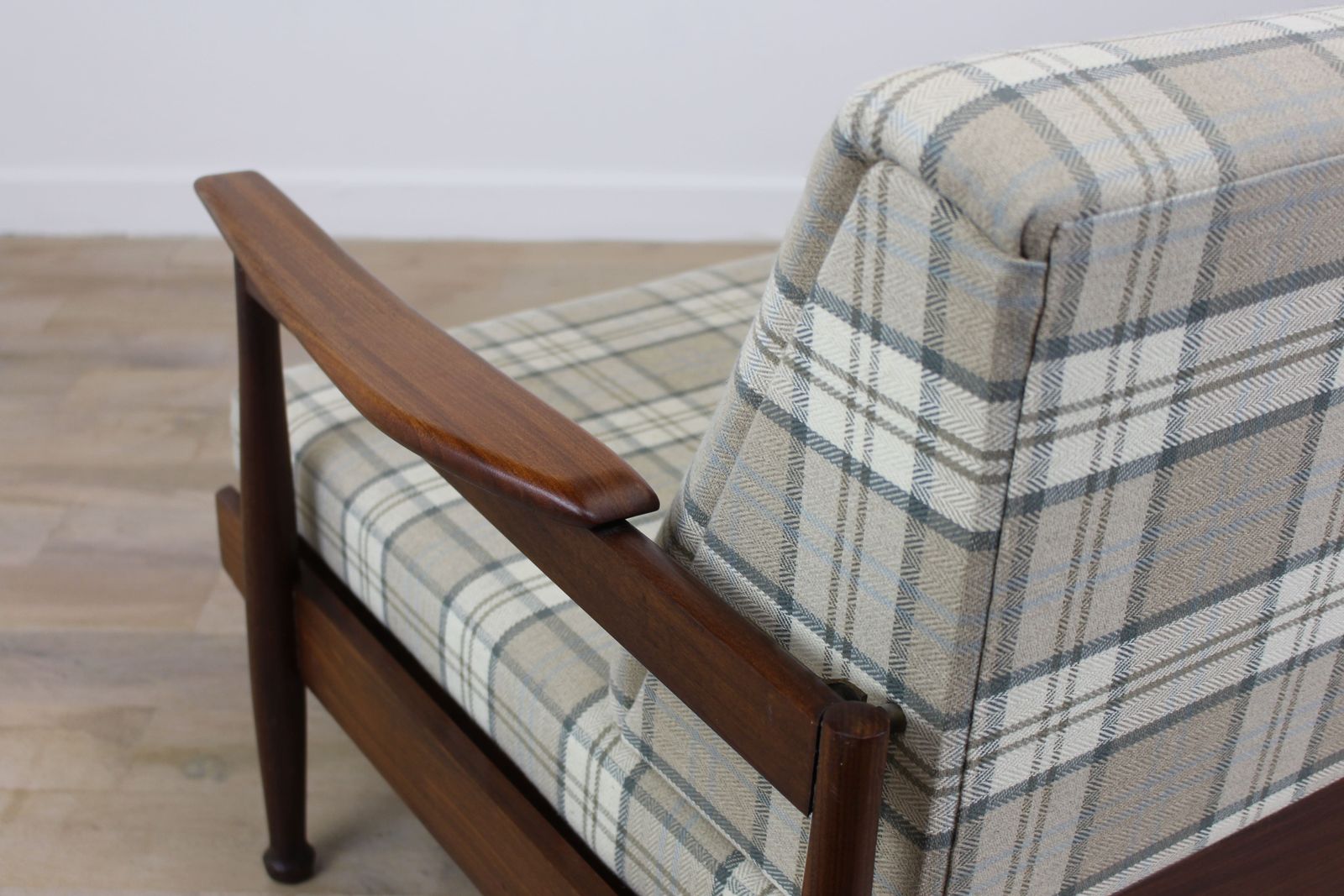 Guy Rogers Manhattan Studio Sofa photo for sale
