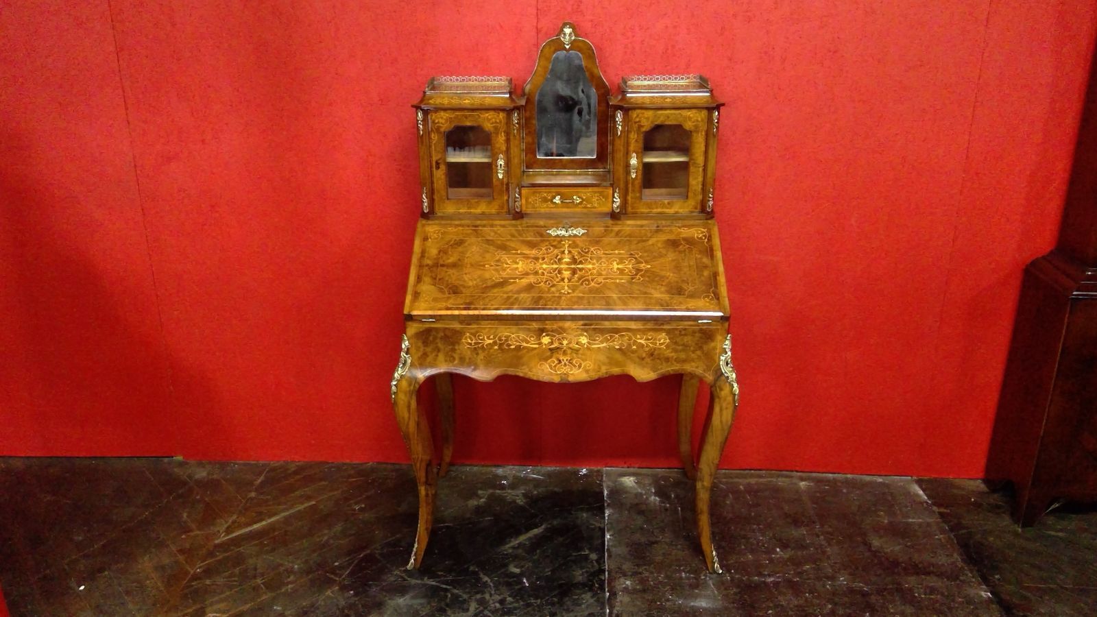 Pair Of Victorian Walnut Bonheur De Joures photo 4000.0