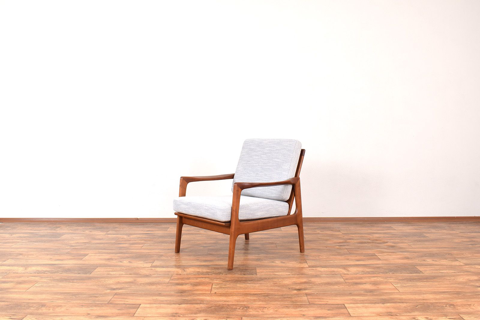 Mid Century Lounge Chair By Illum Wikkelsø, 1960s. photo furniture
