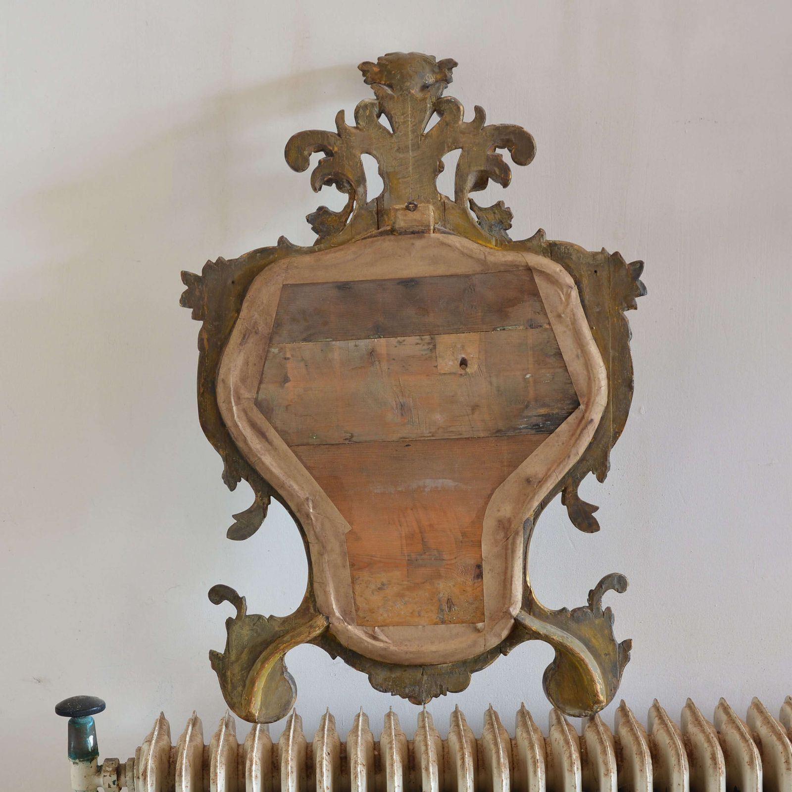 18th Century Italian Gilt Mirror Of Cartouche Form photo buy