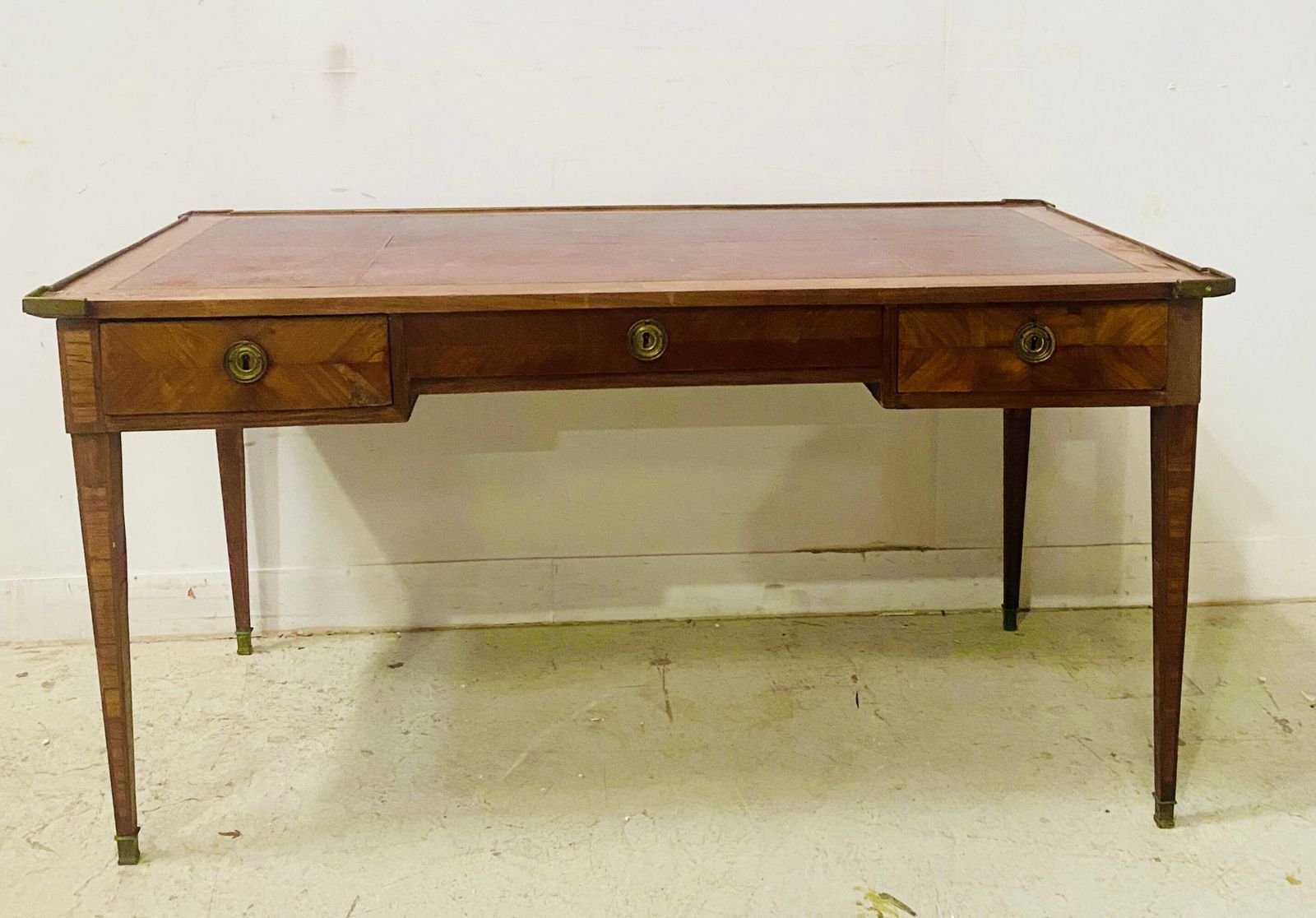 Louis XVI Flat Desk In Mahogany And Rosewood Veneer, 18th Century. photo Furniture