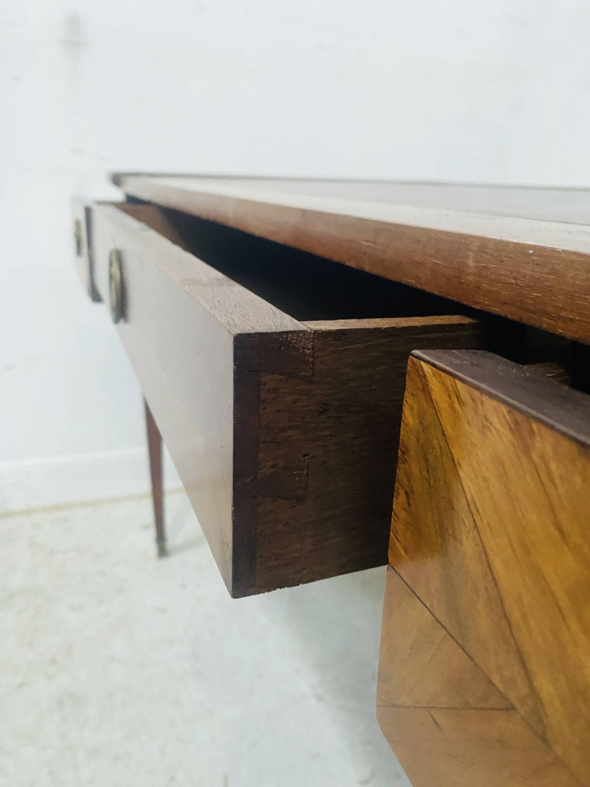 Louis XVI Flat Desk In Mahogany And Rosewood Veneer, 18th Century. photo vinterior