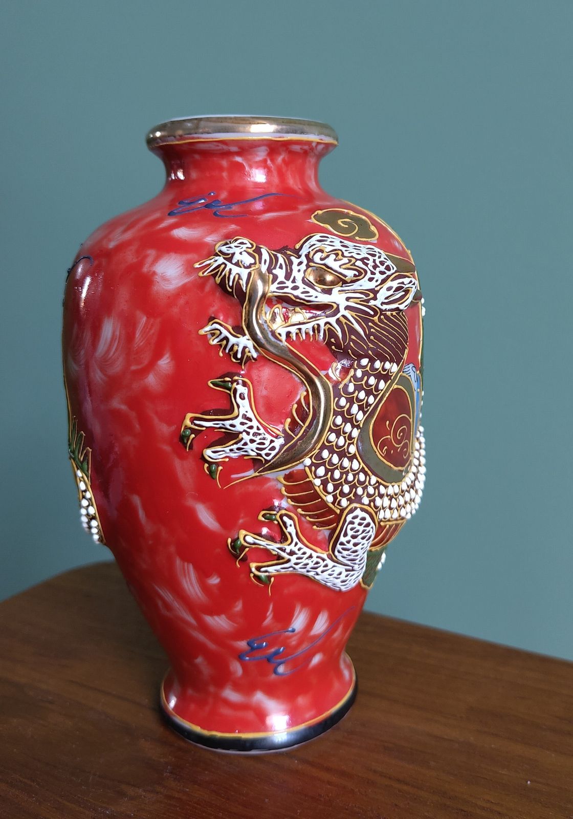 Republic‑Period Chinese Relief Dragon Vase (C. 1920s–1930s) photo Art
