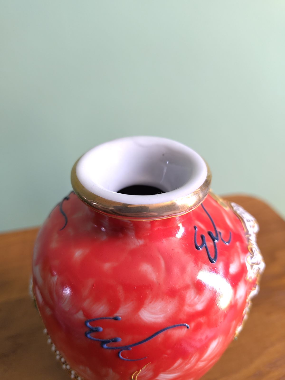 photo furniture Republic‑Period Chinese Relief Dragon Vase (C. 1920s–1930s)