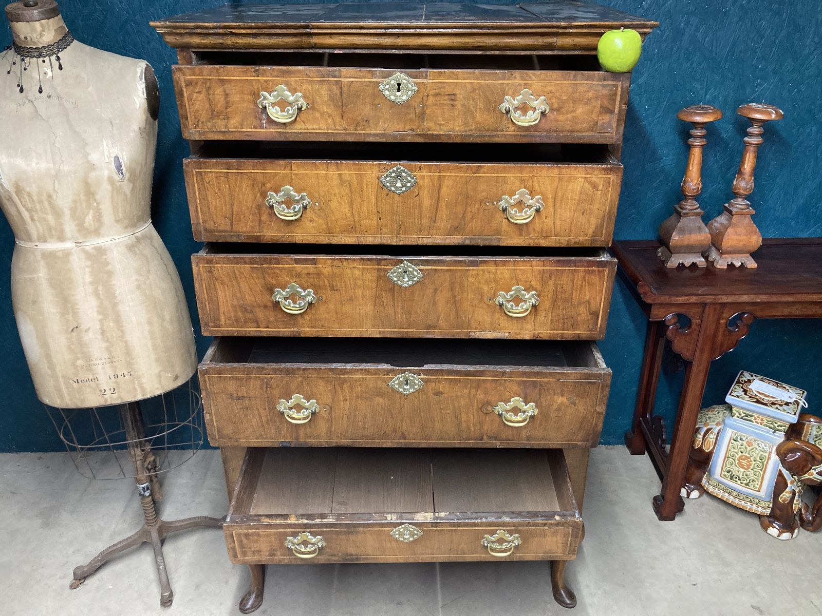 A Fine Country House Geogian Walnut Chest On Stand photo Furniture
