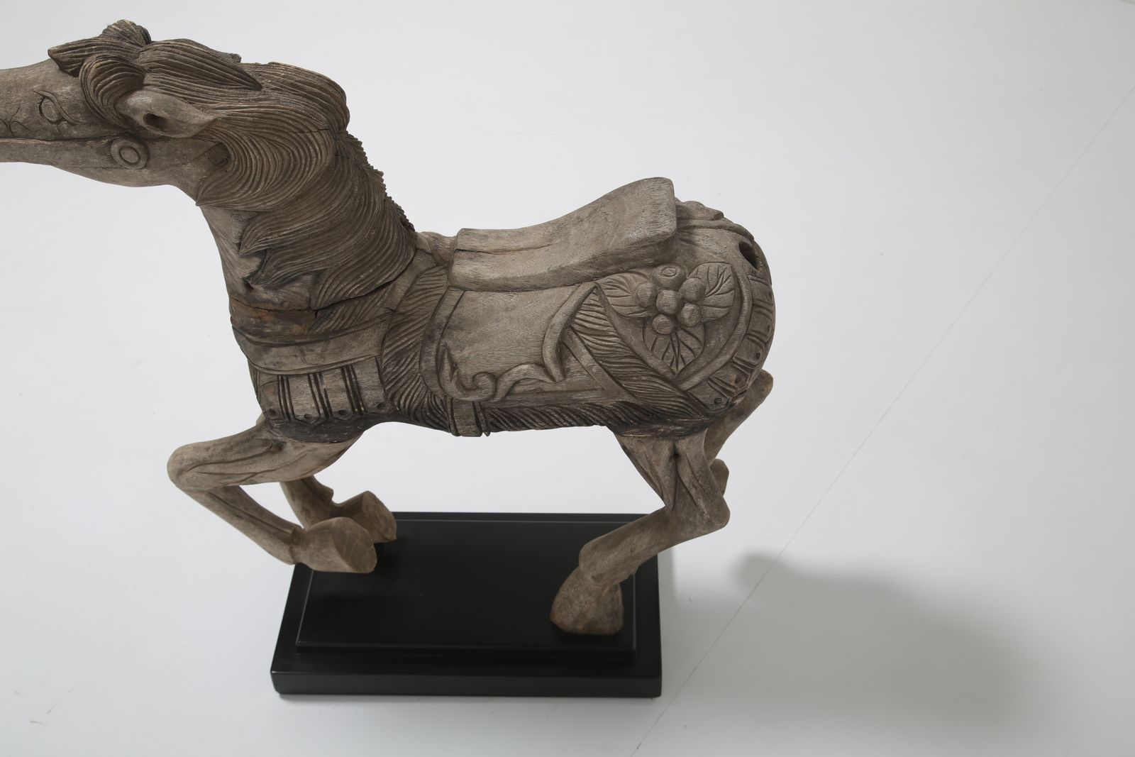 19th Century Antique Carved Wood Carnival Carousel Horse On Plinth photo vinterior