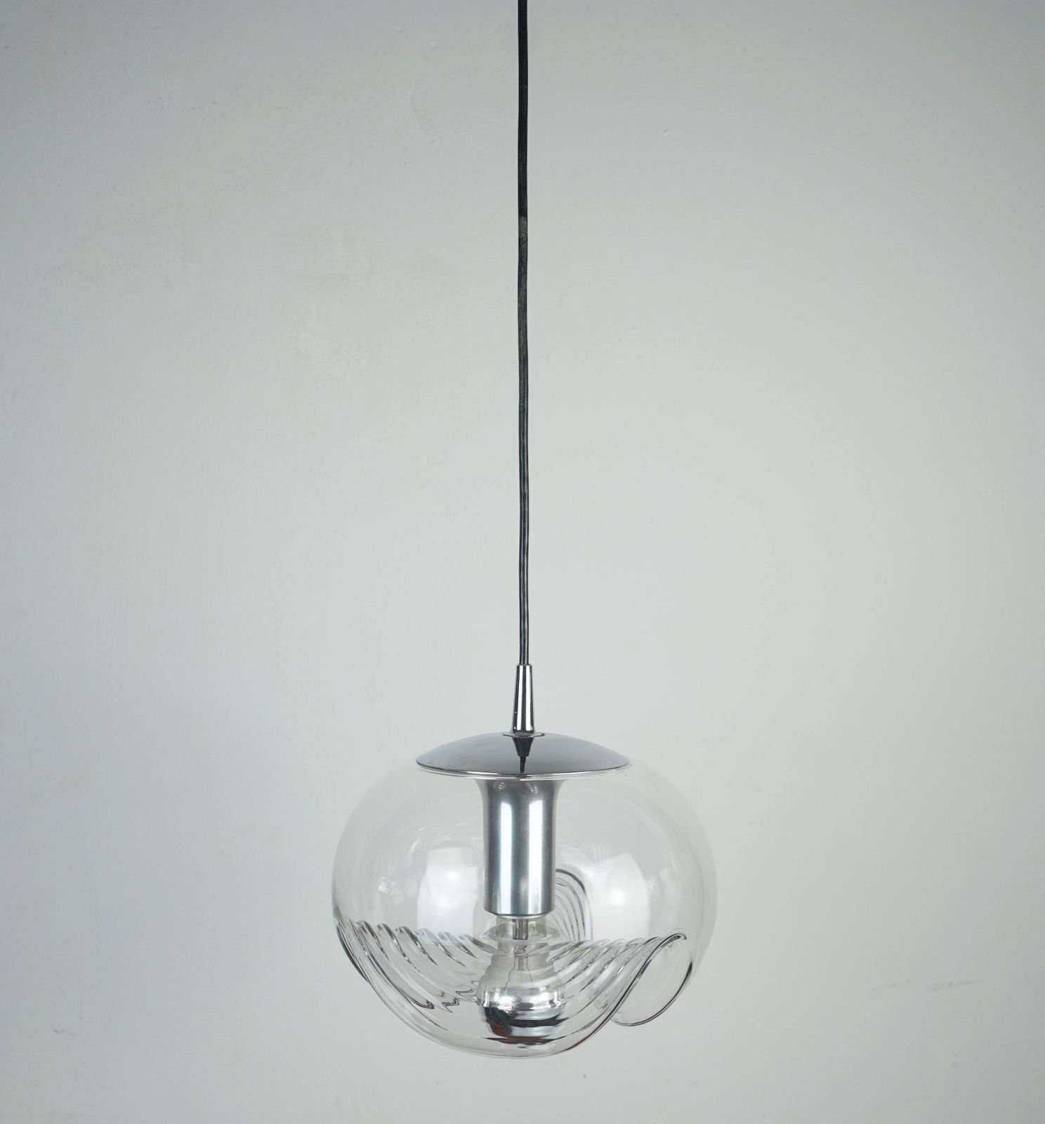 'Wave' Pendant Light In Clear Glass And Chrome By Peill & Putzler, Mid Century, 1960s photo vinterior