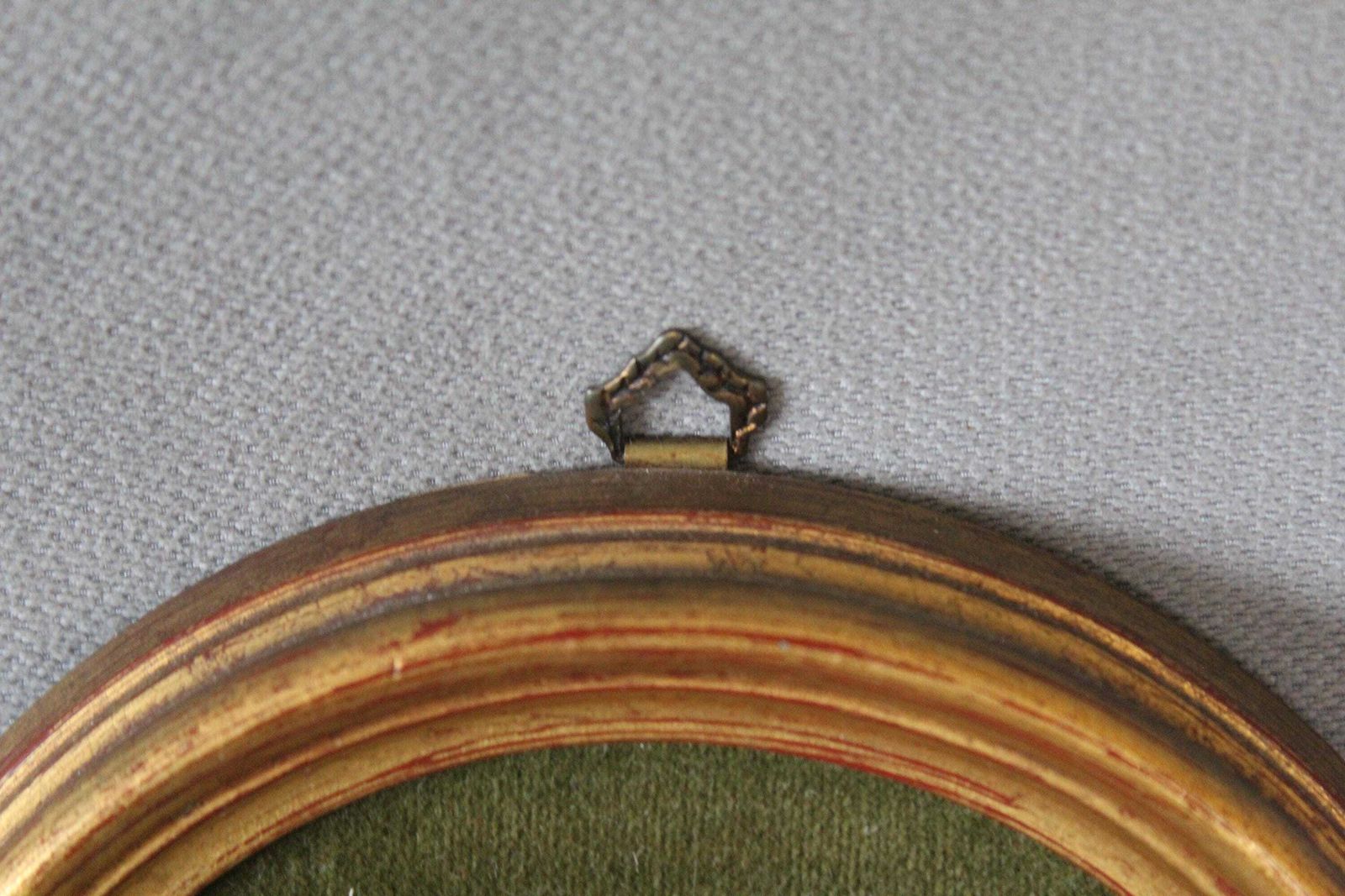 Set Of Two Small Vintage Italian Scenic Landscape Paintings, Oval Gilded Wood Frame, Convex Glass, Velvet Matting, Signed, Hand Painted, photo vinterior