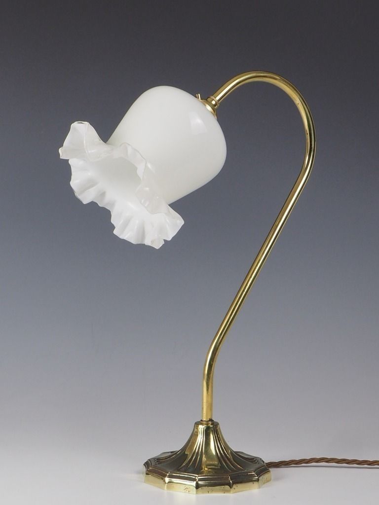 Elegant Art Nouveau Swan Neck Table Lamp With Shade photo for sale