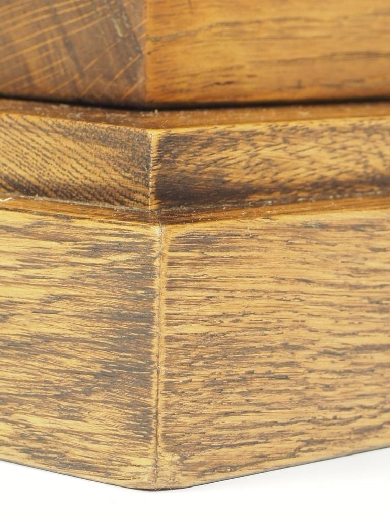 550.0 Antique Tall Oak Corinthian Table Lamp photo