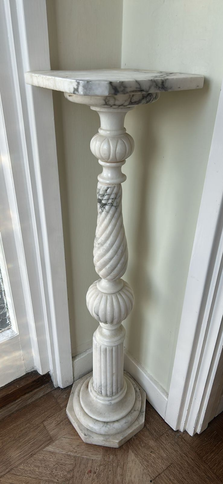 19th Century Italian Art Nouveau White Marble Veined Pedestal photo Home Decor