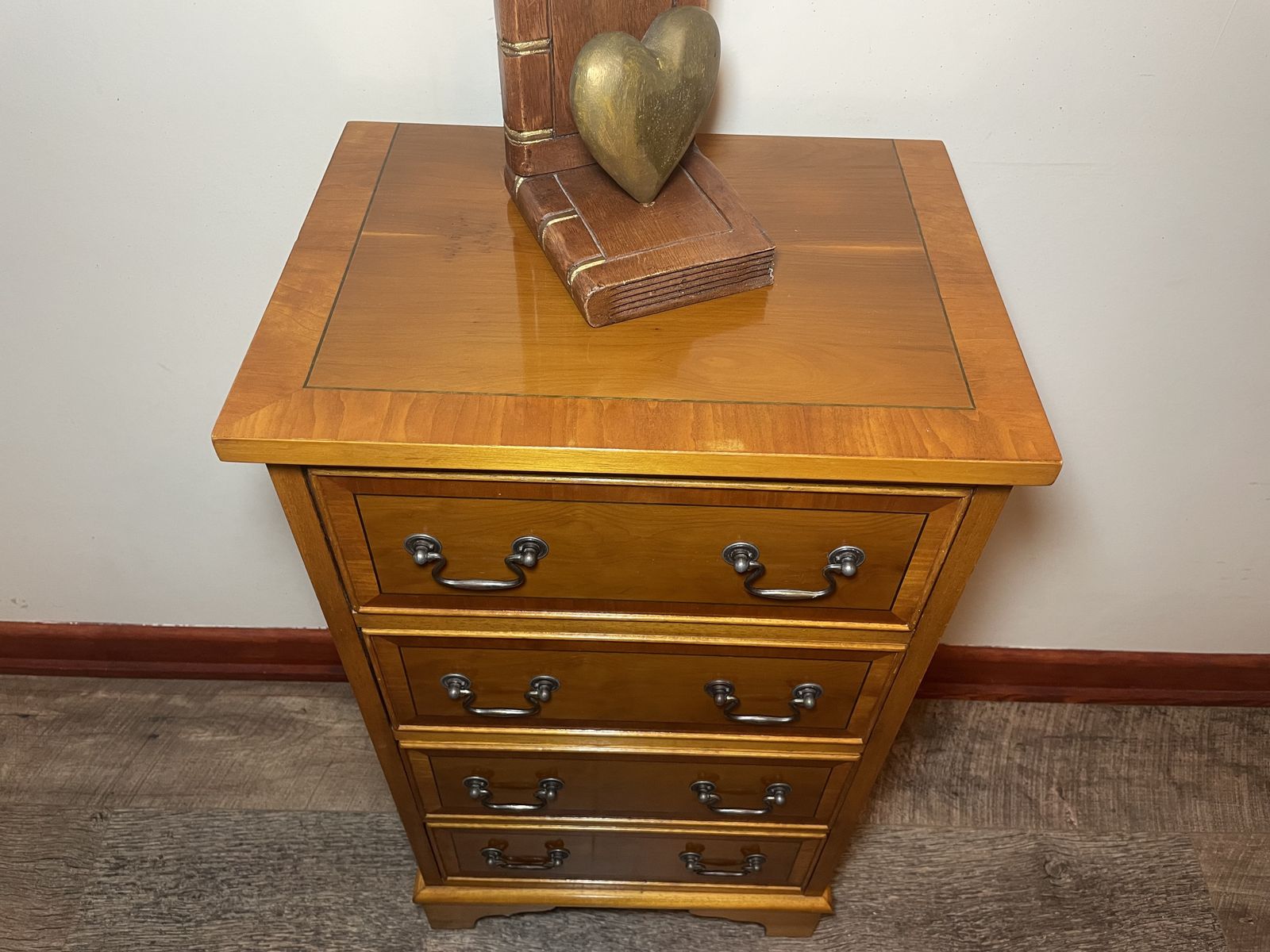 Vintage Solid Wood 4 Drawer Chest Of Drawers / Bedside Table – Timeless Mid Century Warm Oak Finish photo vinterior
