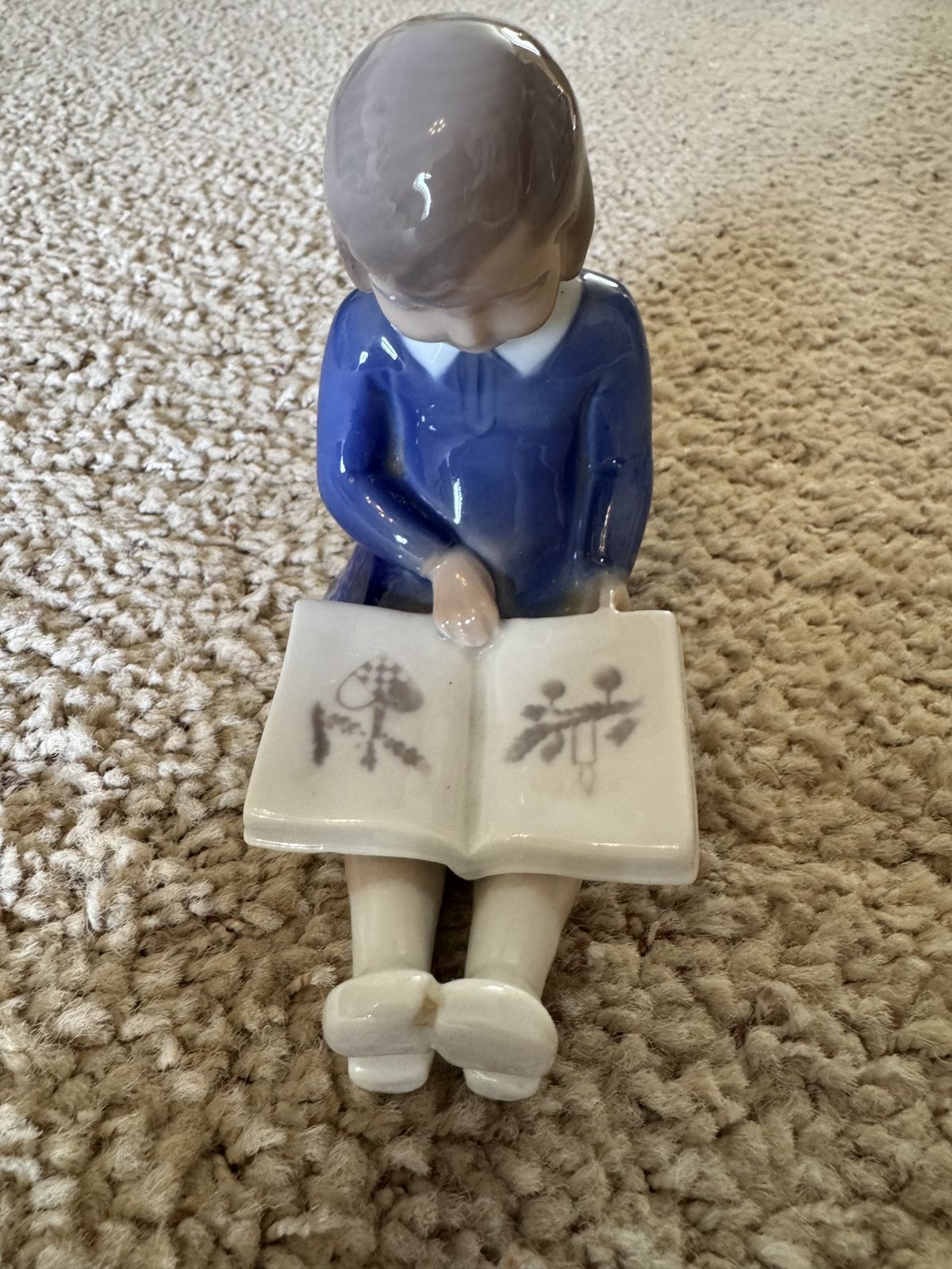 Bing And Grondahl Figurine Of Girl Reading A Book No. 2247 photo for sale