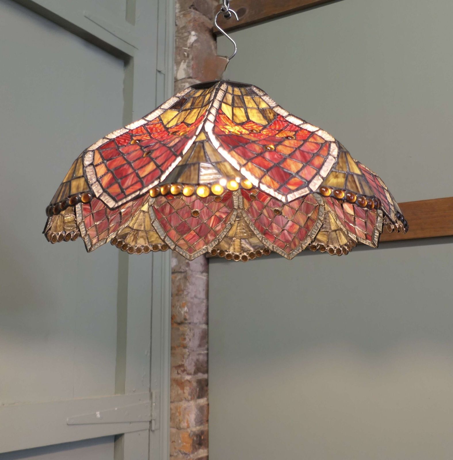 A Mid Century Tiffany Style Arts And Crafts Lampshade A Lovely Large Lampshade photo vinterior