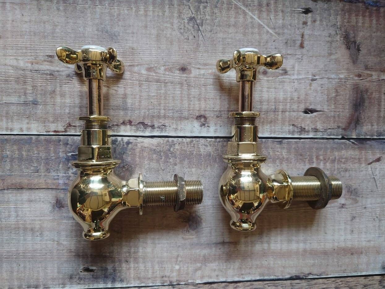 photo furniture Victorian Brass Bath Taps: Polished Globe Faucets