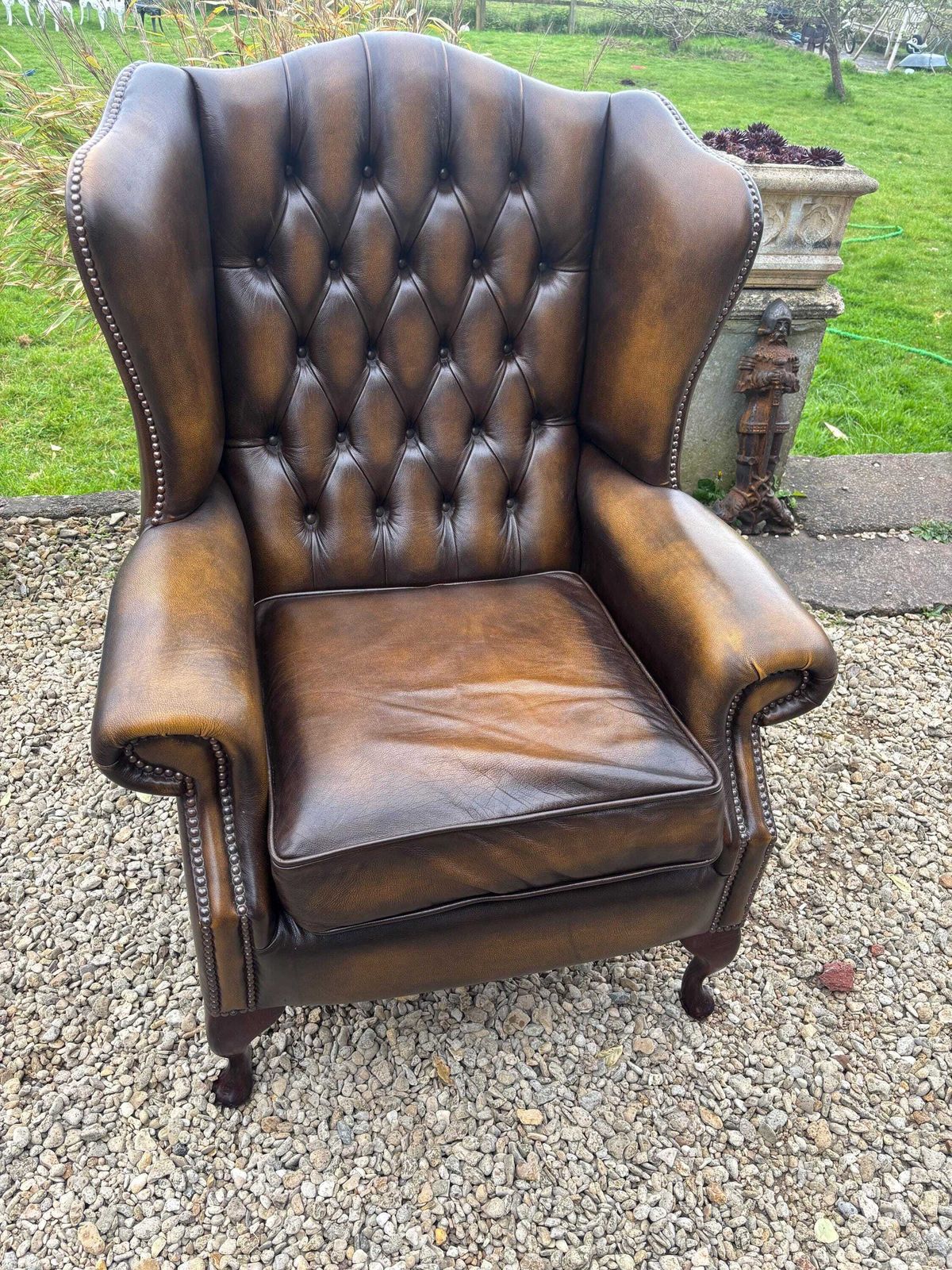 photo furniture Chesterfield Real Leather Queen Anne Wingback Chair Stunning Condition