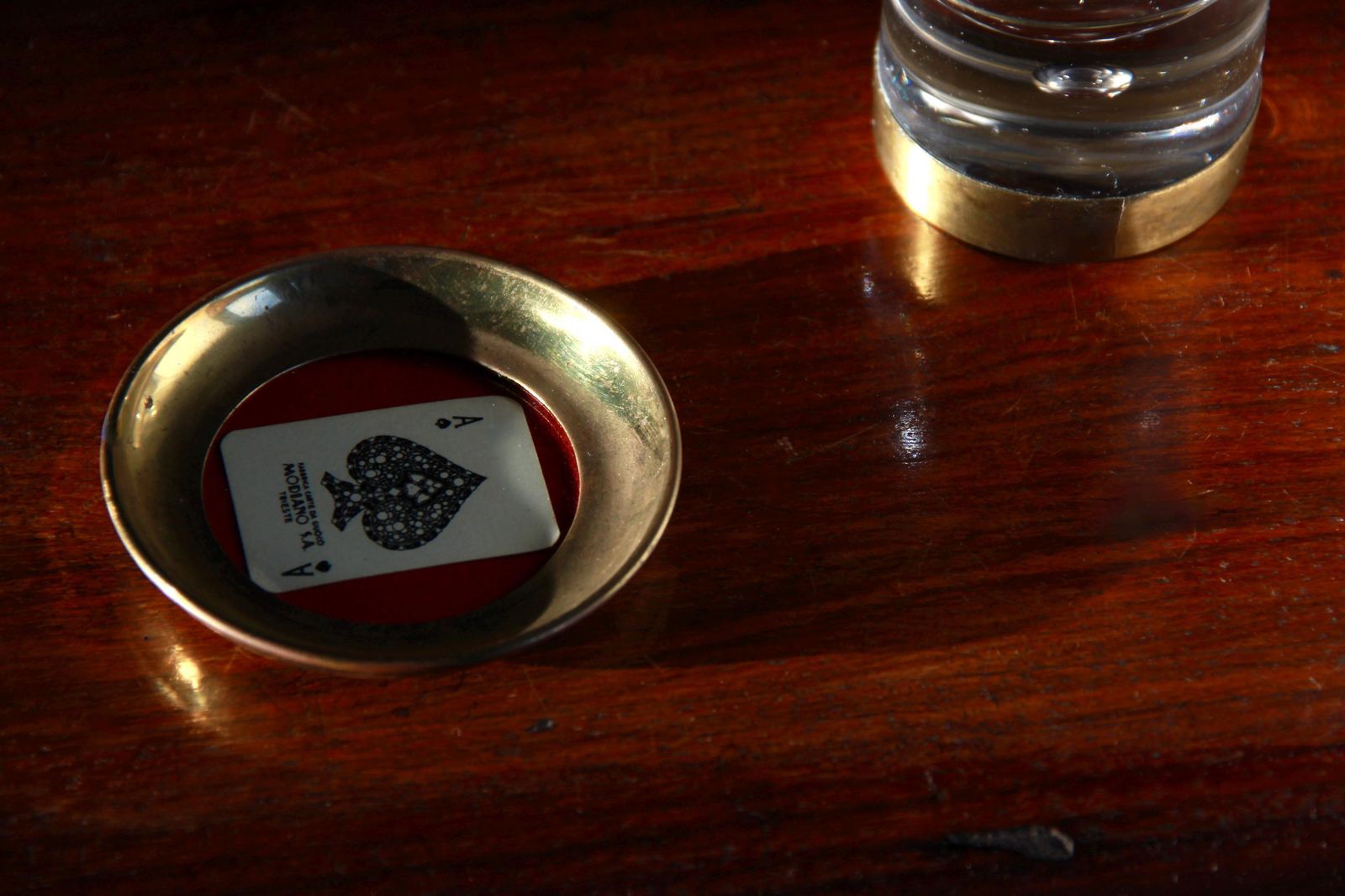 Poker D'assi, Antique Brass & Glass Coasters With Modiano Playing Cards, Italy, Set Of 4, 1950s photo vintage