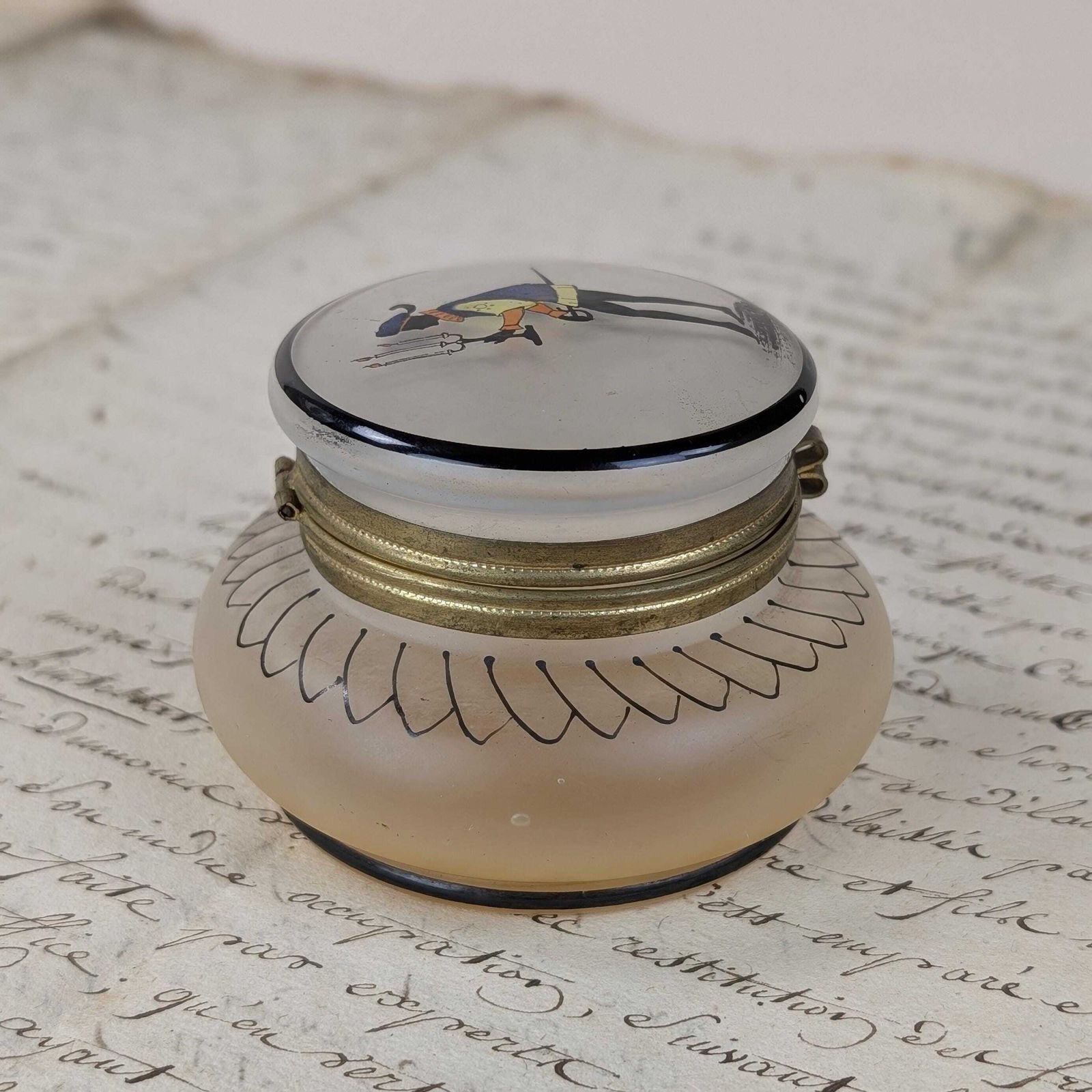 French Frosted Glass Trinket Box, Vintage Satin Glass 1940s Silhouette Vanity Jar Hinged Pill Box photo 56.0