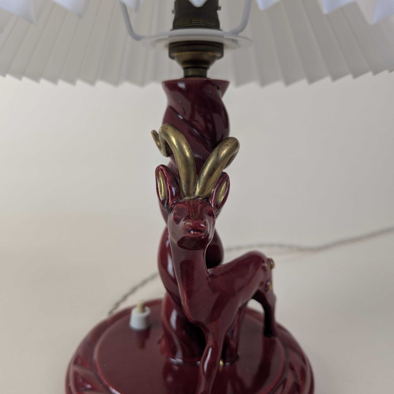 French Art Deco Burgundy Ceramic Gazelle Lamp, Gébé Paris Mid Century Table Light With Pleated Shade photo vintage