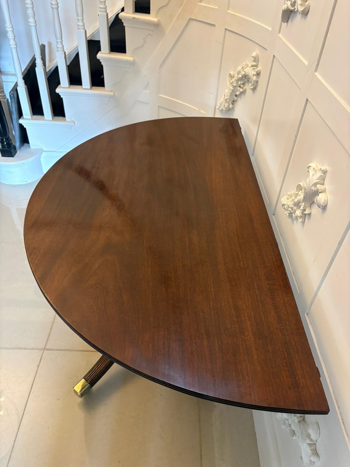 photo vintage Antique Mahogany Triple Pillar Dining Table 12–14 Seater Extending With Two Leaves