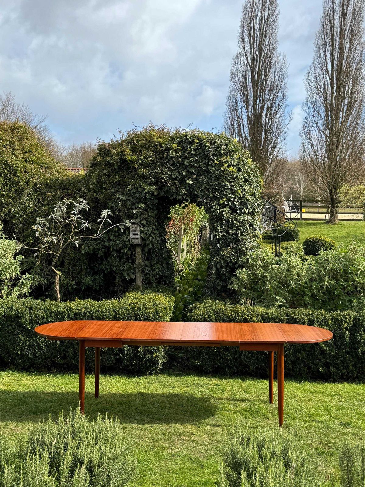 photo vinterior Mid Century Danish Teak Dining Table By Arne Vodder Seats 10 And 8 'Lis' Chairs By Nile Keofoed : 1960